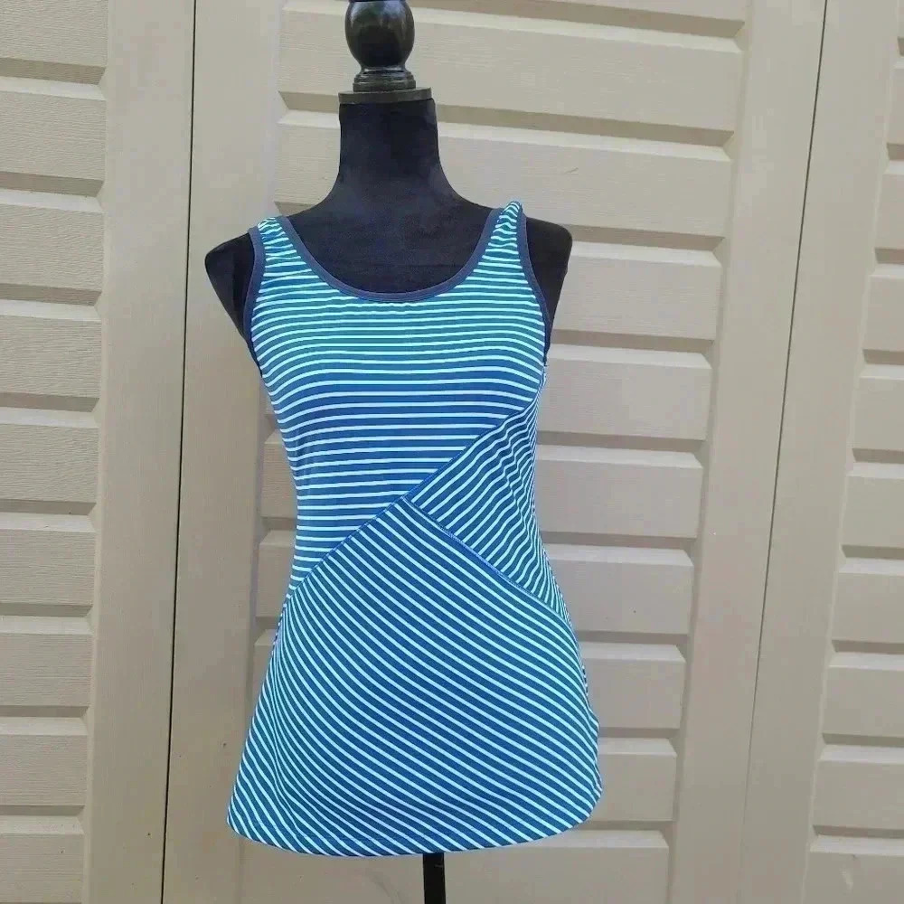 Lole Tank Top Actvewear Womens Medium Quick Dry Wicking UPF 50+ Striped Stretch